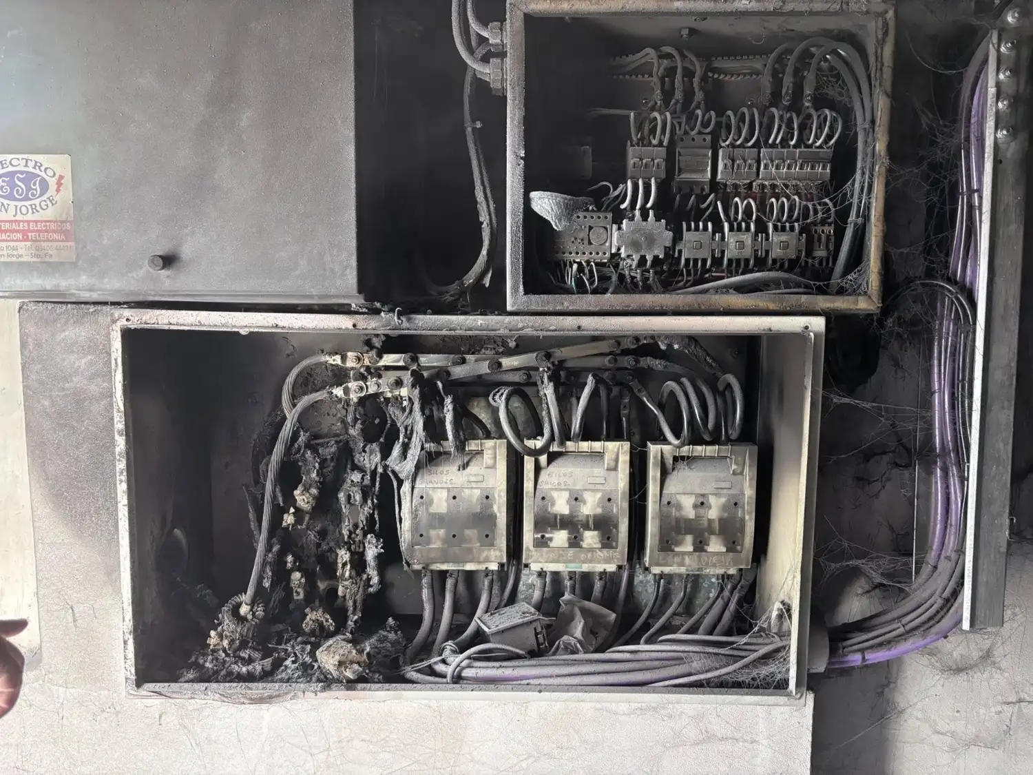 Controlaron un principio de incendio en una planta acopiadora de cereales en María Juana - 1