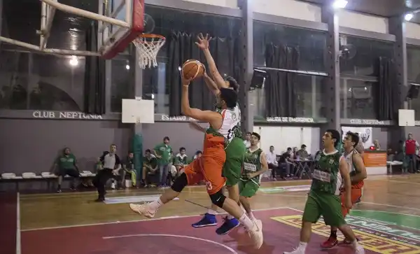 Neptunia recibe a Luciano y Racing viaja a San Salvador