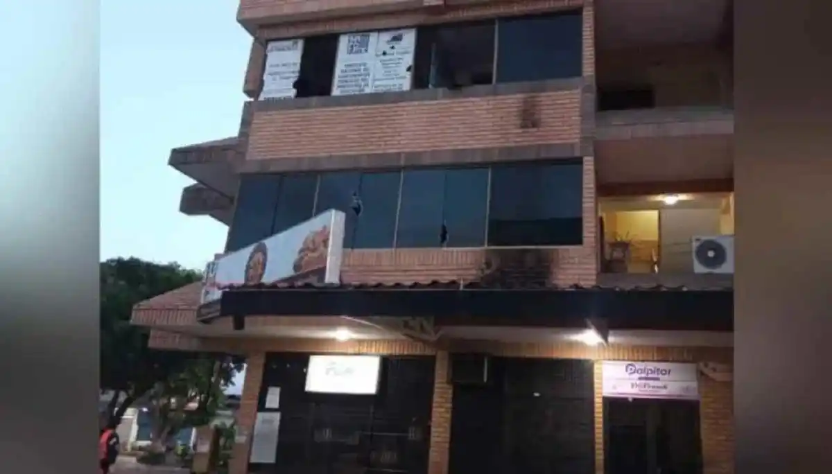 ¡POR CONTINUOS AMEDRENTAMIENTOS Y ASEDIOS! Cierran sede de medio de comunicación en Trujillo