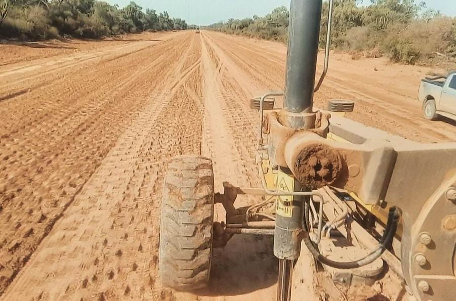 Avanza construcción de estabilizado 
granular en el camino vecinal 4000