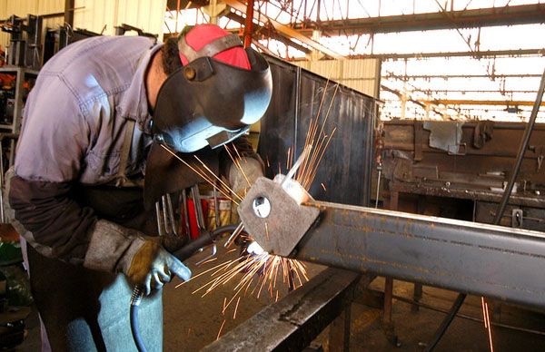 La UIA advirtió por el impacto de la guerra comercial y pide protección para el mercado interno
