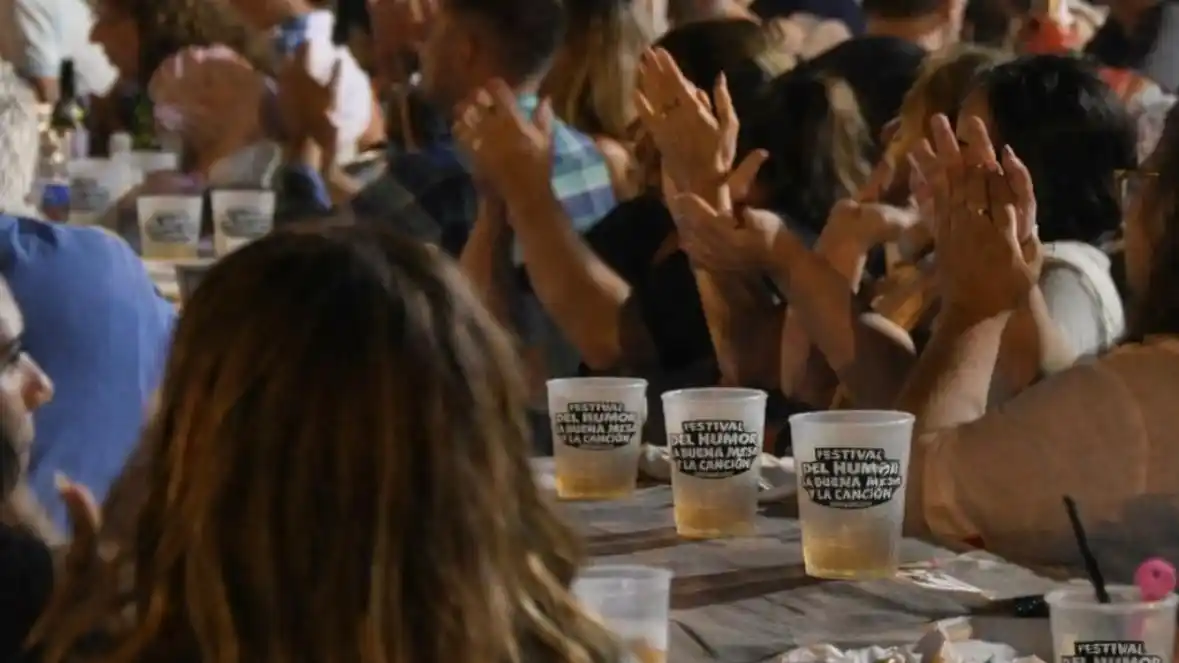 Se usarán vasos reutilizables en el Festival del Humor, la Buena Mesa y la Canción