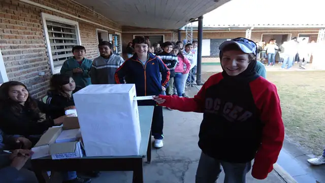 Primera elección de un centro de estudiantes en la provincia