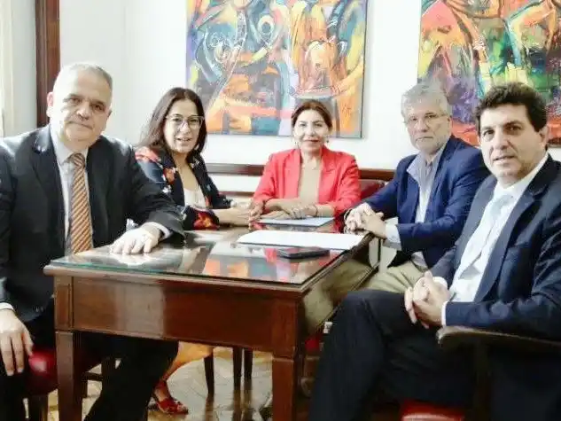 Senado: Tensión en el bloque peronista
por la conformación de las comisiones