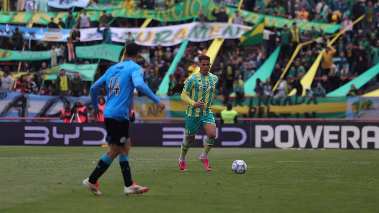Aldosivi le ganó 1-0 a Belgrano en el Minella y sigue con vida en la pelea por la permanencia