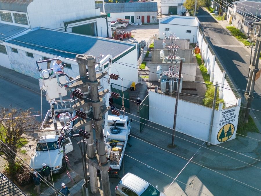 La Cooperativa Eléctrica interrumpió el servicio en varios puntos de la ciudad para evitar la sobrecarga energética