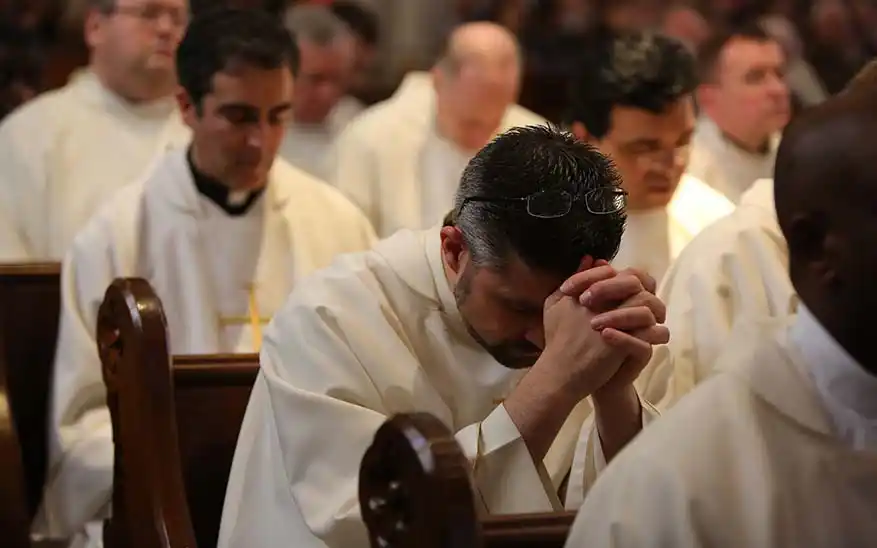 Monseñor Jorge Lozano alentó a abrazar el sacerdocio