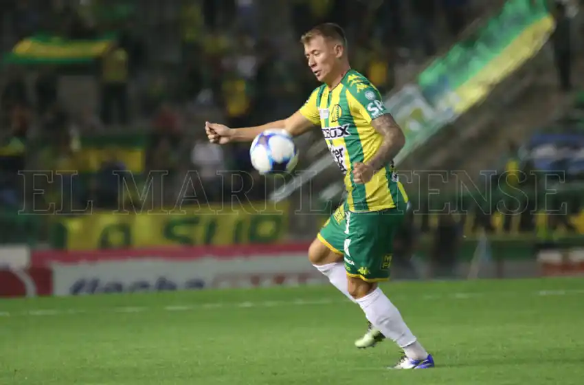 Aldosivi continúa con "viento a favor" por el ascenso