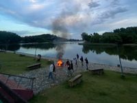 Tercera moto incendiada y sigue el "desmadre"
