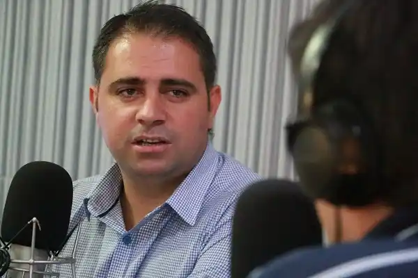 Davico redujo el 55% de la tasa municipal de la factura de la luz en Pueblo Belgrano