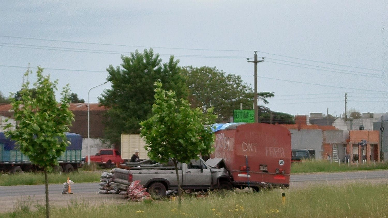 El accidente se produjo en la banquina de la Ruta 226.