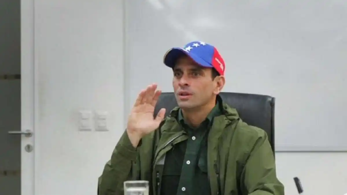 CAPRILES A MARÍA CORINA: «Es hora de escoger una opción»