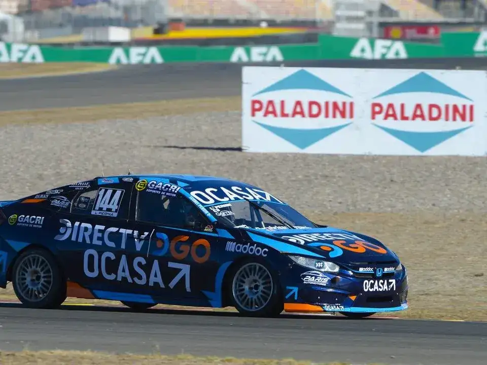 El Honda Civic de Leonel Pernía en El Villucum.