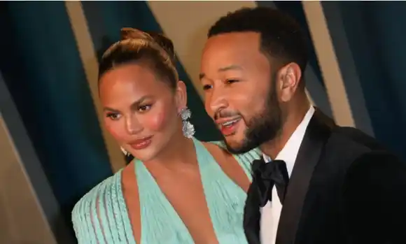 ¡Triste! Chrissy Teigen publica desgarradoras fotos para informar que perdió a su bebé