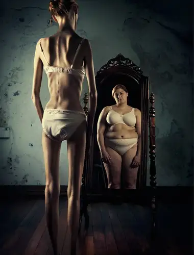 Dictarán cursos para docentes y padres sobre bulimia, anorexia y alimentación