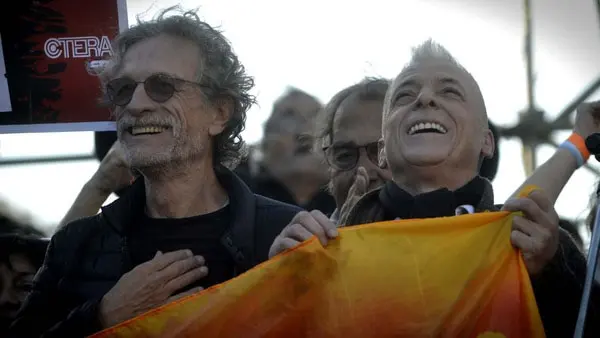 La conveniente desmemoria de los actores «militantes»