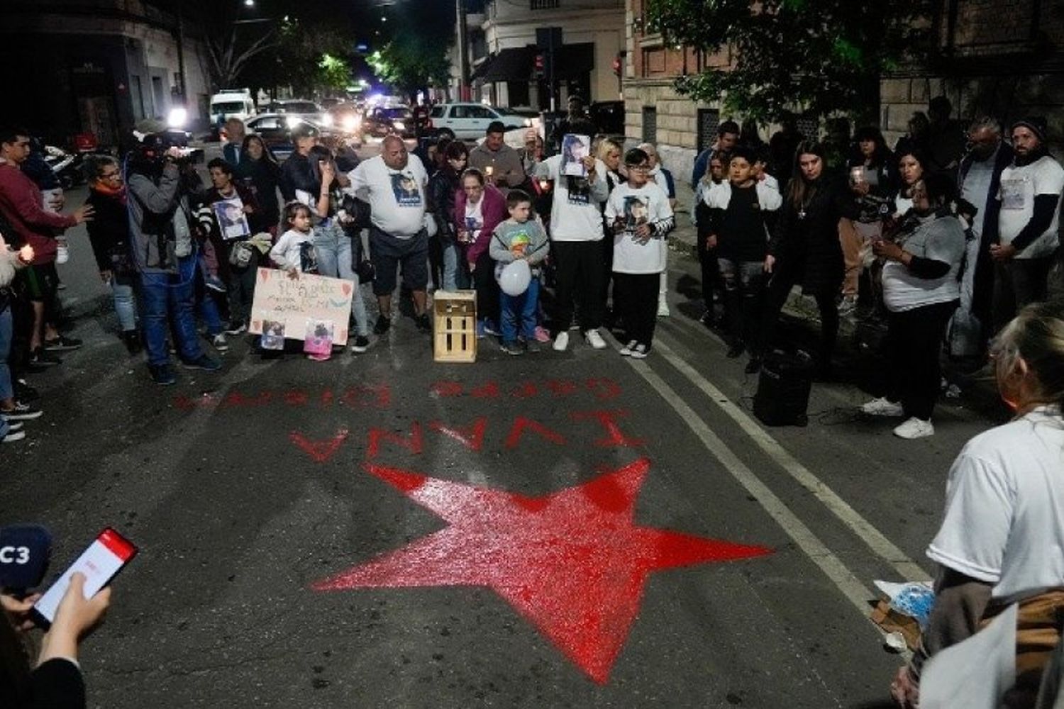 A un mes del crimen de Ivana Garcilazo, pintaron una estrella roja con emotivo mensaje de familiares