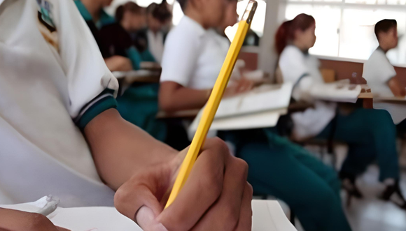 Vecinos vs. Precios: ahora buscan ofertas de útiles escolares en grupos de WhatsApp