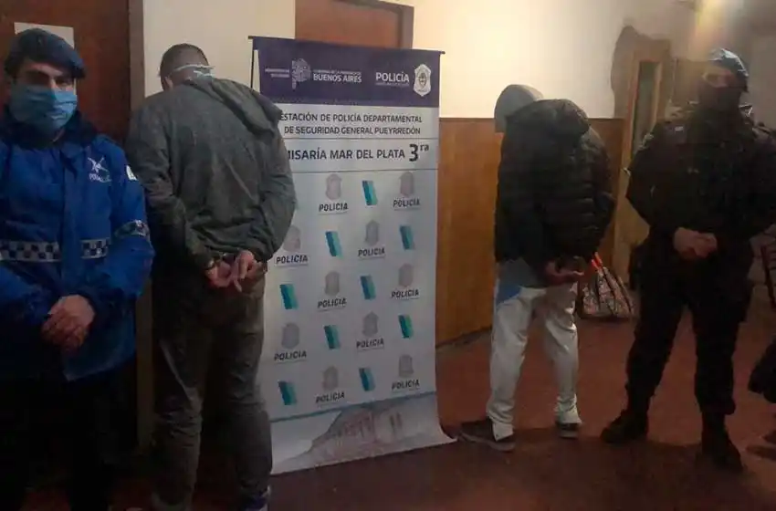 Detuvieron a dos "boqueteros con las manos en la masa"