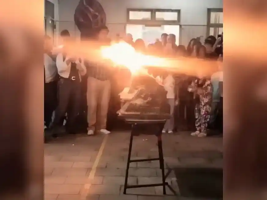 El accidente que provocó una conmoción generalizada en este partido del norte bonaerense ocurrió el jueves por la noche en el Instituto Comercial Rancagua.