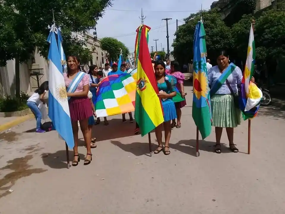 En San Andrés de Giles un boliviano se contagió de Covid-19 y su comunidad salió a pedir a los vecinos que no lo discriminen