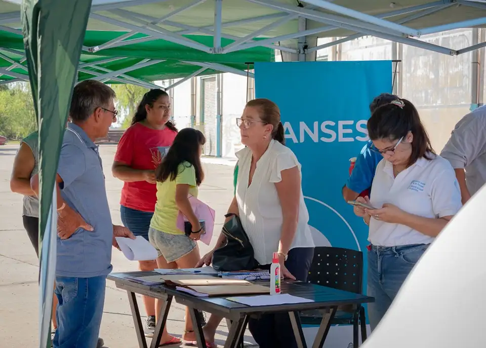 Jornada de trámites en Puerto Ruiz