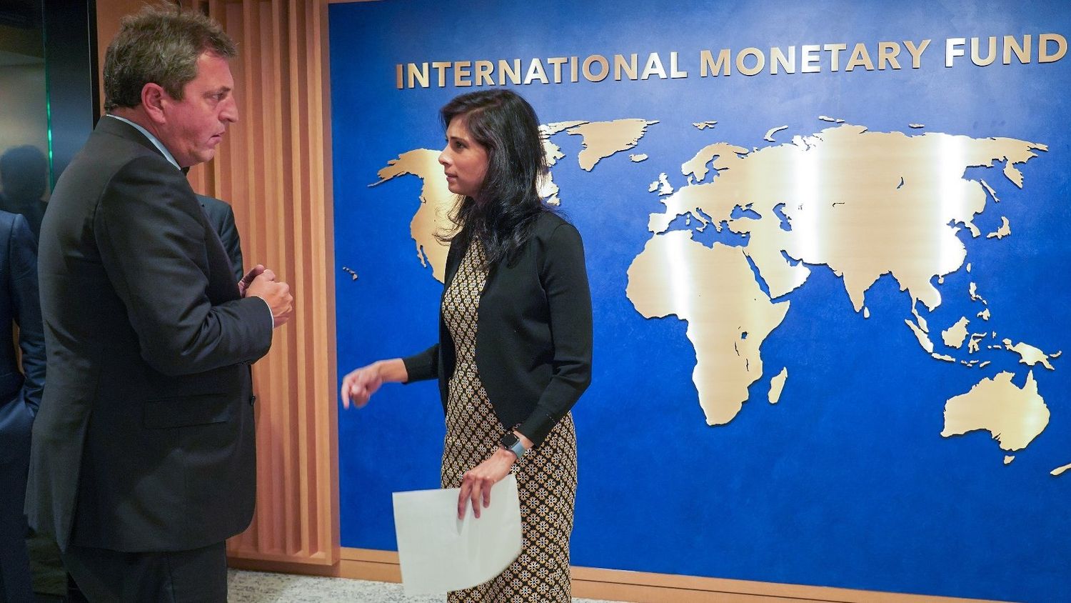 Las condiciones que puede exigir el FMI para adelantar fondos