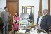 Lunghi e Iparraguirre improvisaron una reunión sobre salud en el Hospital