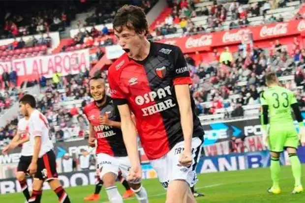 Atlético Mineiro vendría por el Flaco Conti