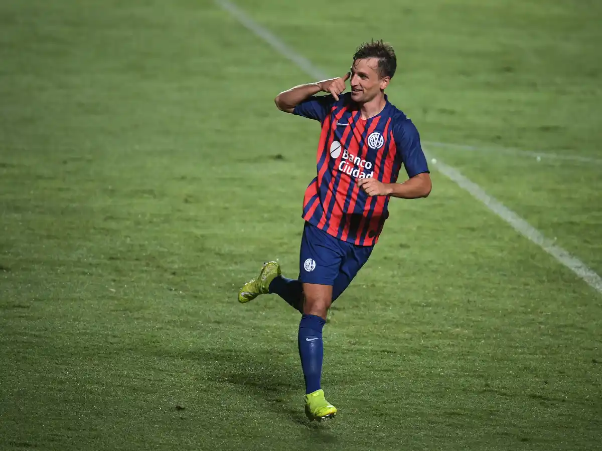 Dabove arrancó con éxito su ciclo en San Lorenzo