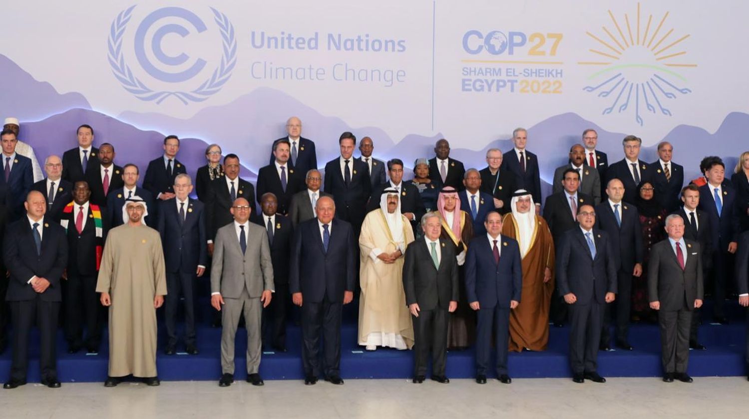 Petro quedó por fuera de la foto oficial de la Cumbre #COP27 en Egipto
