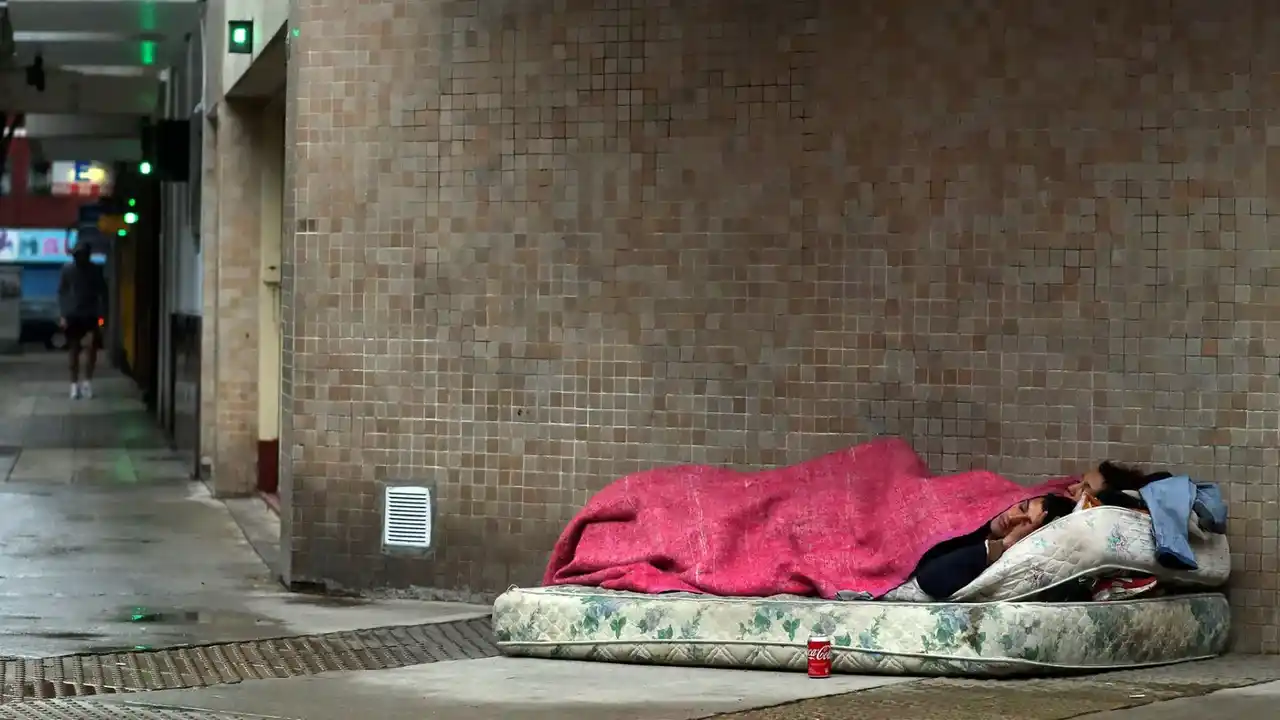 La UCA advirtió que la baja de la pobreza es una "ficción".