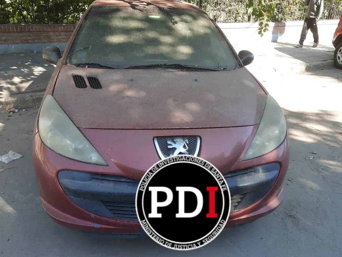 PDI recuperó en Santa Fe un automóvil con pedido de secuestro por robo en Buenos Aires