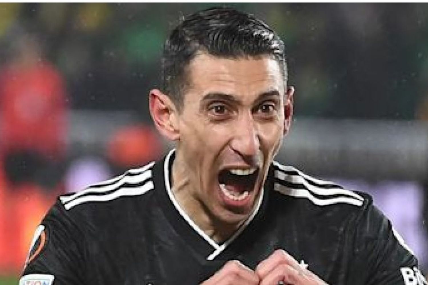 Triplete de Di María para que Juventus sigue en la Europa League