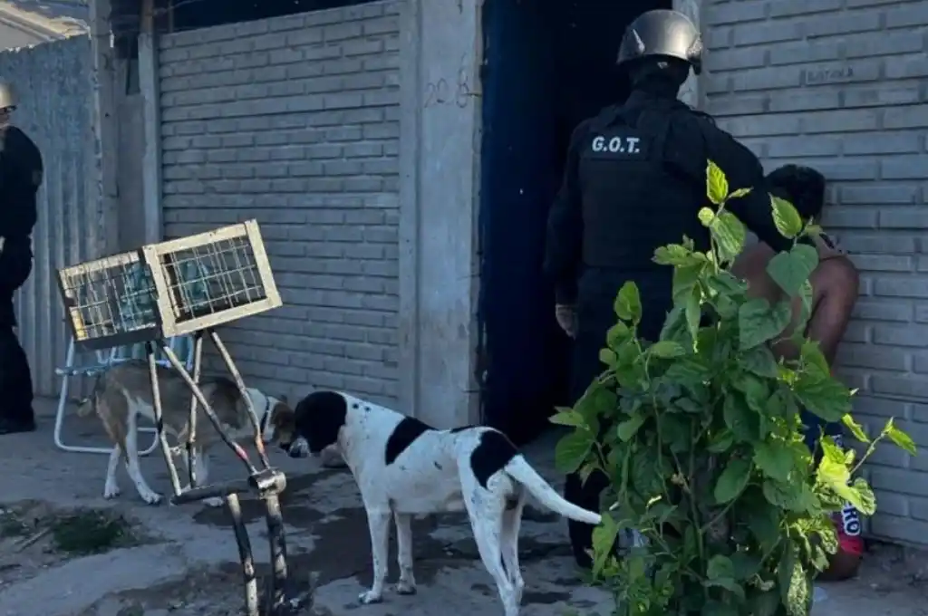 La policía allanó varios domicilios cercanos al lugar del crimen. Foto: El Litoral
