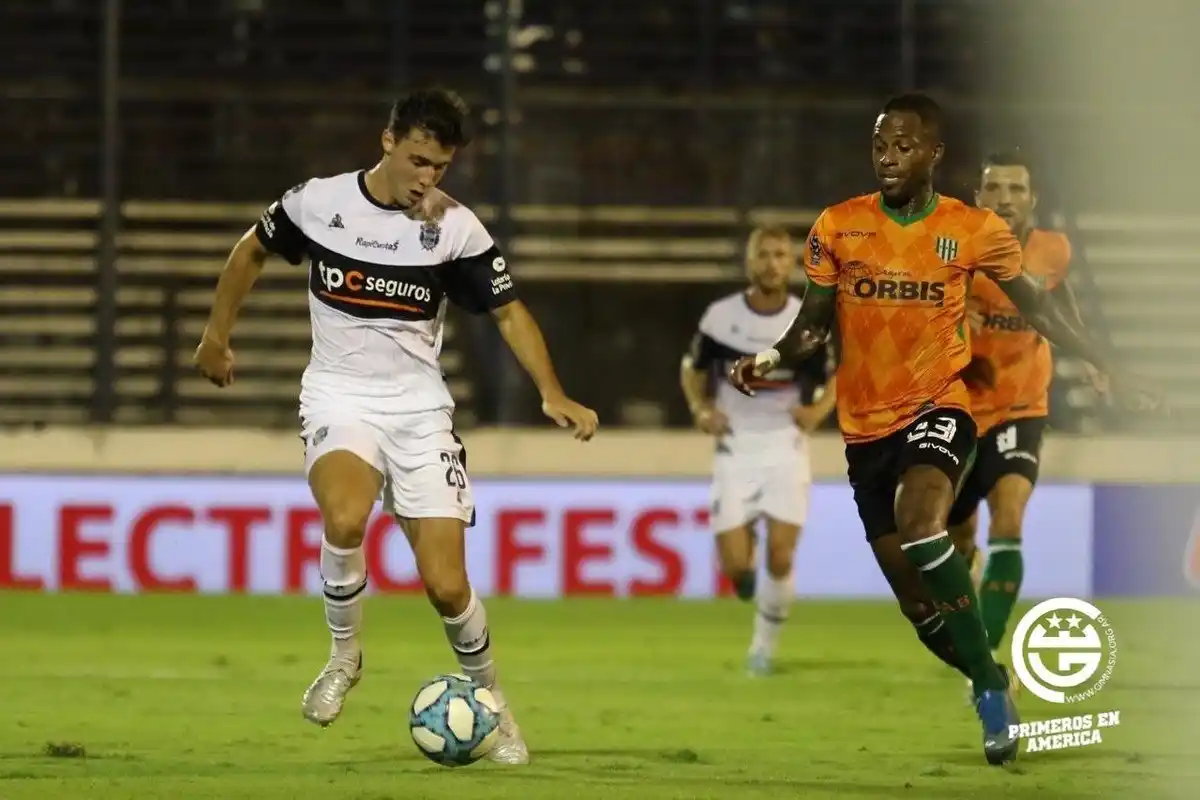 Gimnasia y Banfield igualaron sin goles en el arranque de la Copa de la Superliga