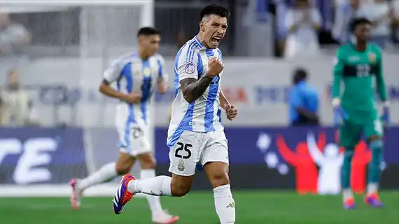 Lisandro Martinez fue dado de baja en la Selección