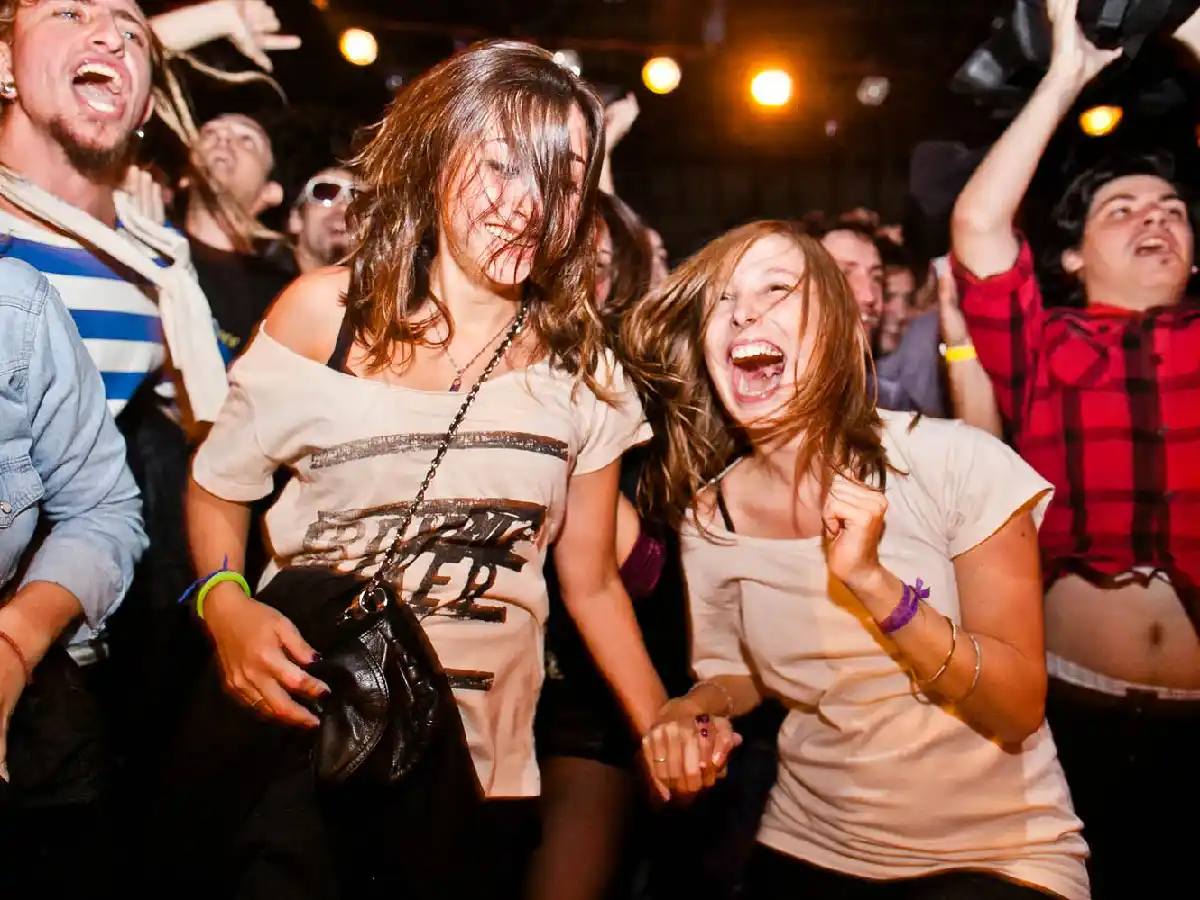 Córdoba reducirá decibeles en bares y boliches