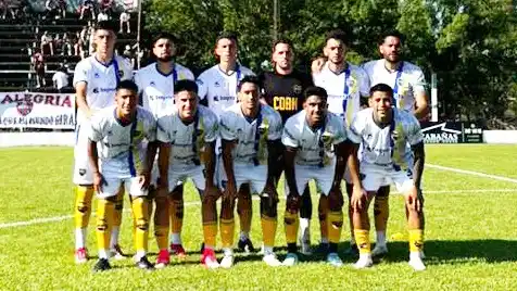 Defensores de Nébel fue goleado por Pronunciamiento con un contundente 7 a 0