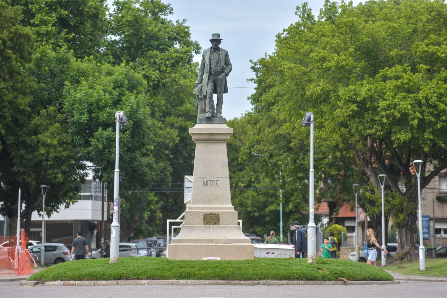 Restauración de monumentos históricos en Plaza Mitre: "Es un hecho histórico"