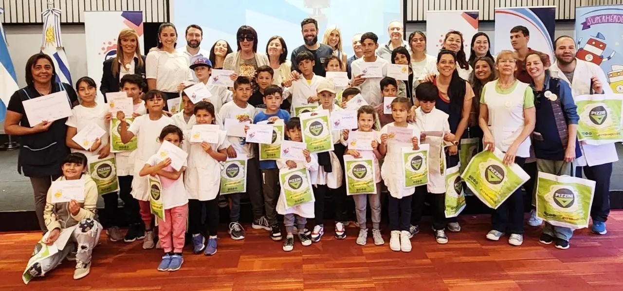 Salto Grande y la ONG “Creer para Crear” realizaron el cierre del programa artístico-social destinado a escuelas rurales de Concordia