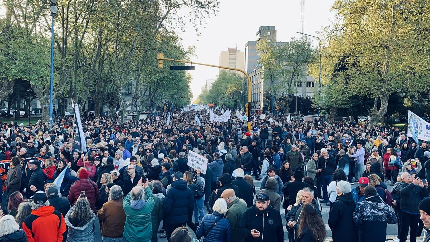 Calculan que fueron alrededor de catorce cuadras de manifestantes.