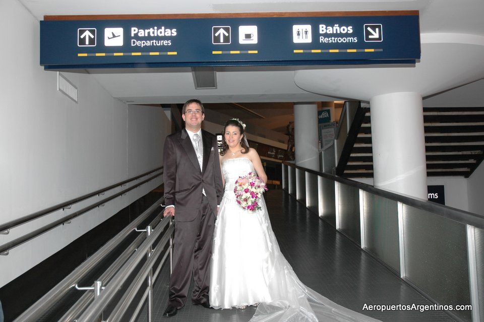 Recuerdos de nuestro casamiento en el aeropuerto (sí, en el aeropuerto)