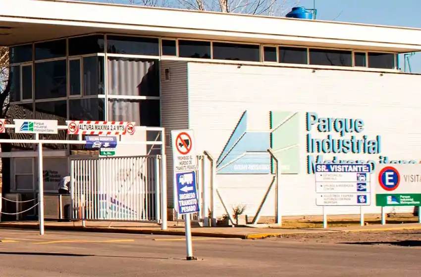 Falleció un operario tras ser aplastado por una máquina en el Parque Industrial