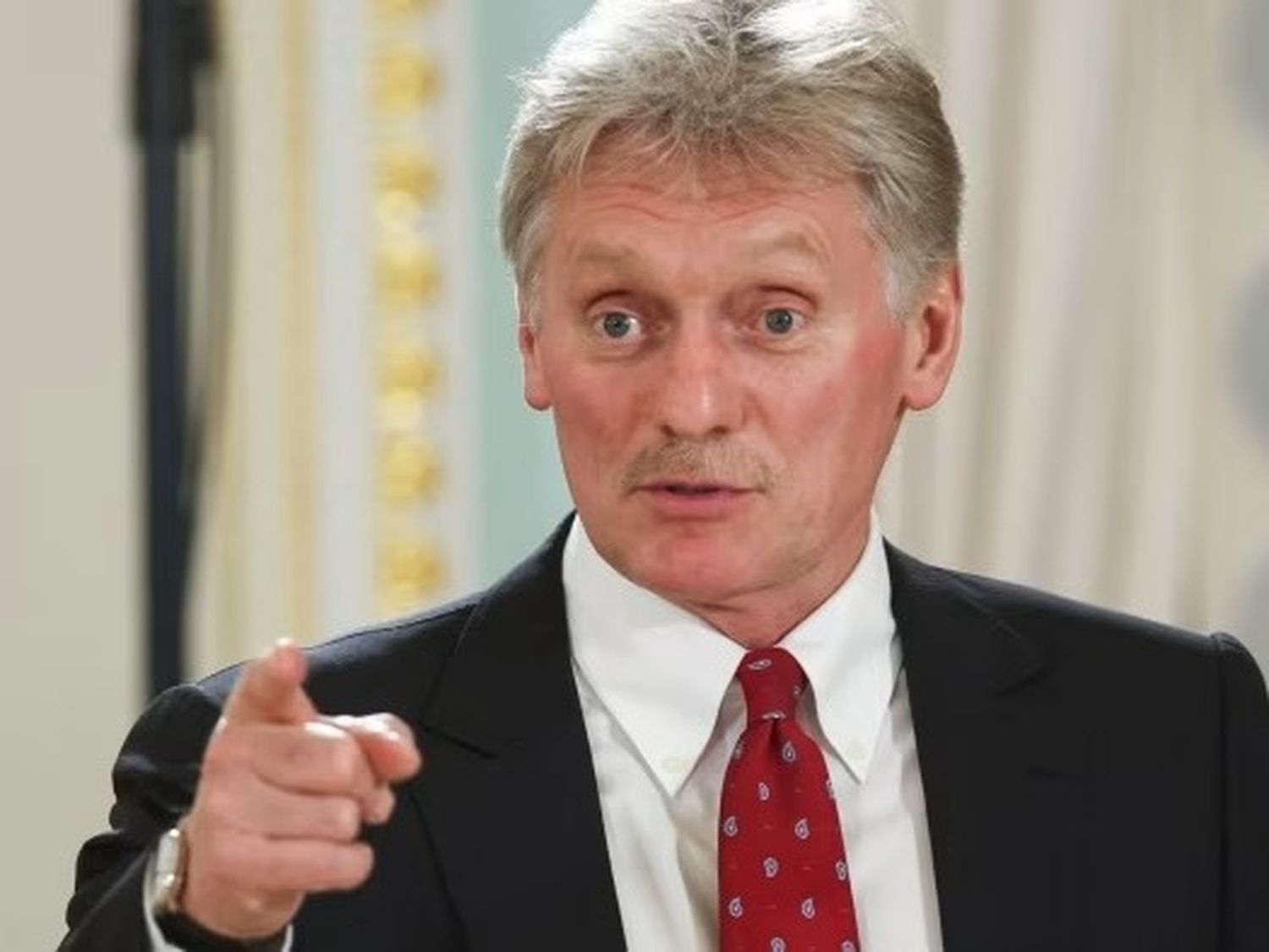 El Kremlin considera improbable una reunión pronto entre Putin, Donald Trump y Zelensky