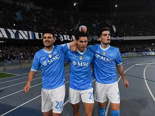 Napoli le ganó a Fiorentina
