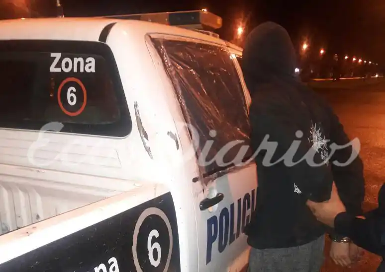 Se sacó la “pulserita” y lo capturaron en casa ajena