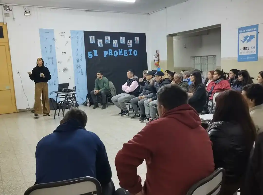Valiosa capacitación para alumnos de FinEs en Chascomús: Cómo armar un CV de calidad