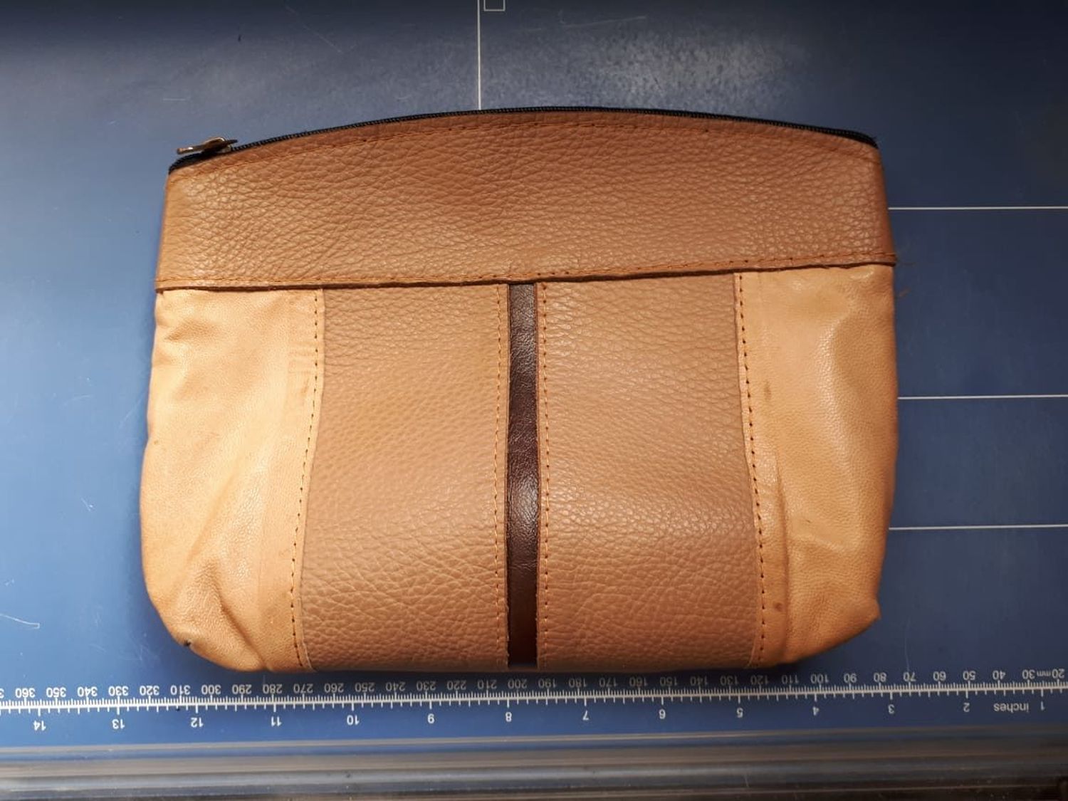 Estuche con llaves encontrado