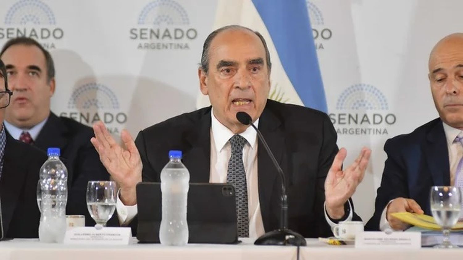 El ministro Guillermo Francos expuso ante las comisiones del Senado.